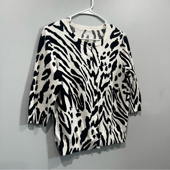 Women’s leopard black and white print cardigan/size S - Picture 3 of 5